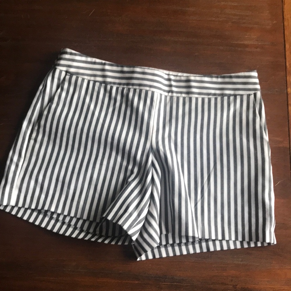 Express flat front shorts, striped